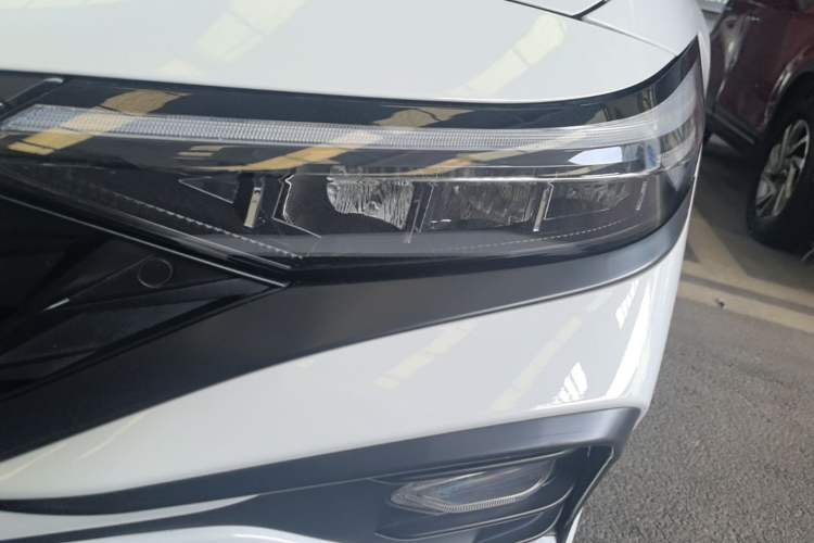 Used Hyundai Elantra 2023 1.5L CVT GLX Elite Edition Left Front Headlight