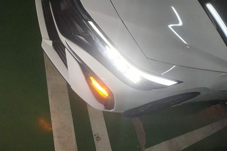 Used Hyundai Elantra 2023 1.5L CVT GLX Elite Edition Left Front Headlight