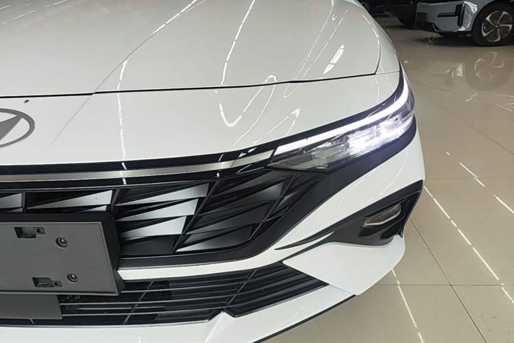 Used Hyundai Elantra 2023 1.5L CVT GLX Elite Edition Left Front Headlight