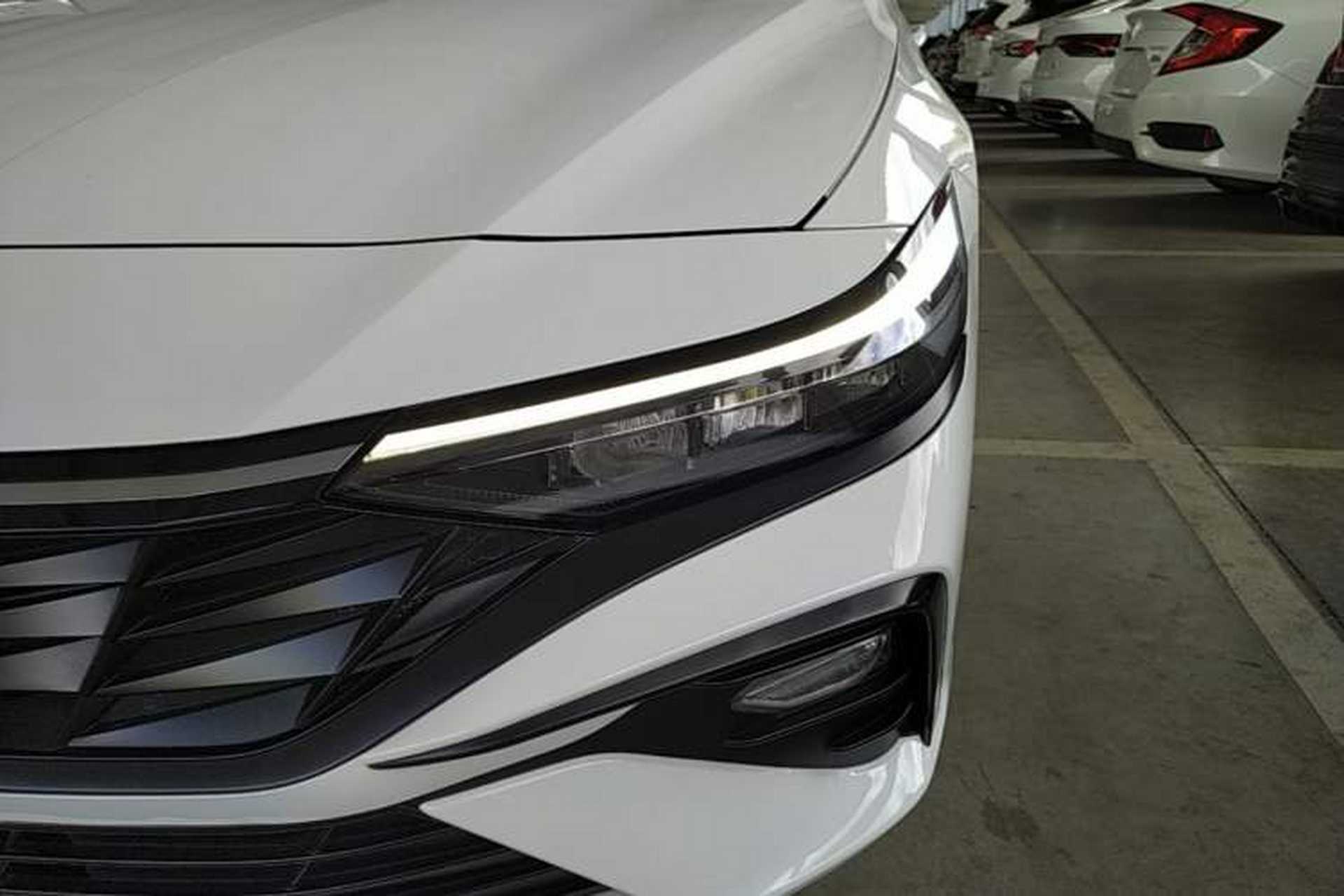 Used Hyundai Elantra 2023 1.5L CVT GLX Elite Edition Left Front Headlight