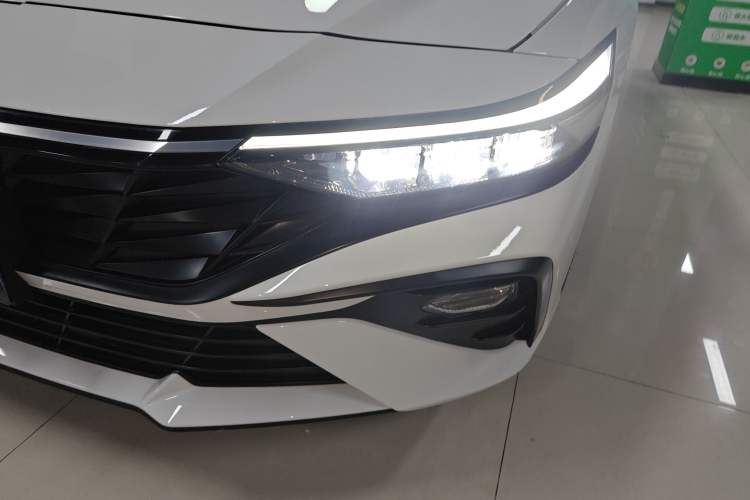 Used Hyundai Elantra 2023 1.5L CVT GLX Elite Edition Left Front Headlight