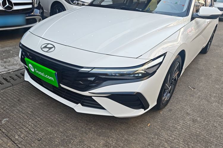 Used Hyundai Elantra 2023 1.5L CVT LUX Prestige Edition Left Front Headlight