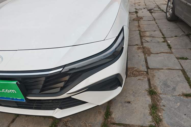 Used Hyundai Elantra 2023 1.5L CVT LUX Prestige Edition Left Front Headlight