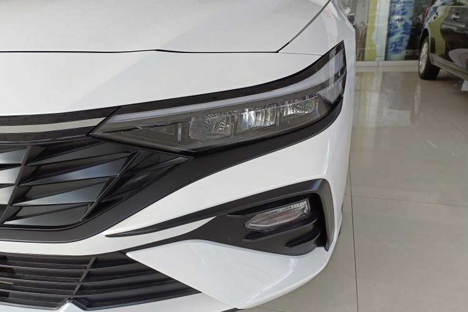 Used Hyundai Elantra 2023 1.5L CVT GLX Elite Edition Left Front Headlight