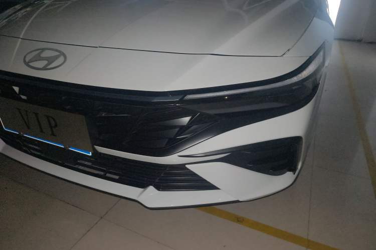 Used Hyundai Elantra 2023 1.5L CVT LUX Prestige Edition Left Front Headlight