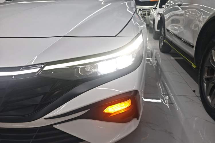 Used Hyundai Elantra 2023 1.5L CVT GLX Elite Edition Left Front Headlight
