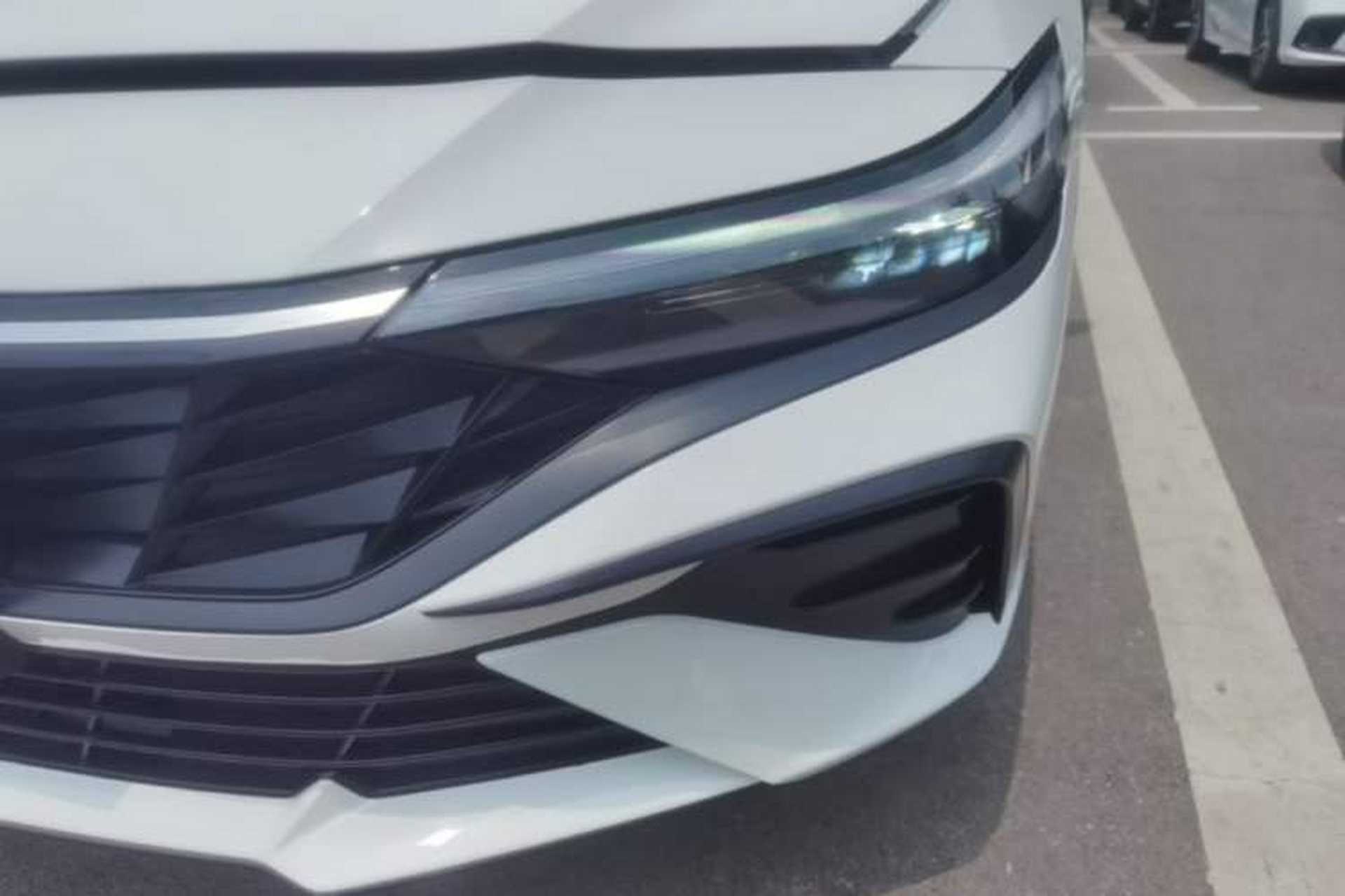 Used Hyundai Elantra 2023 1.5L CVT LUX Prestige Edition Left Front Headlight