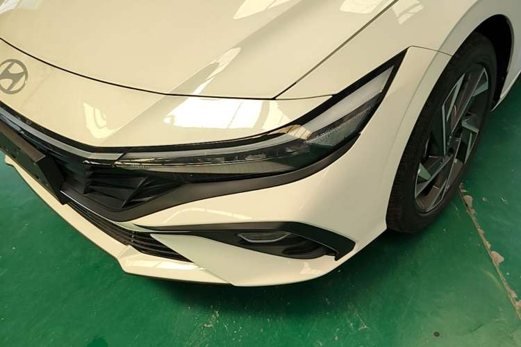 Used Hyundai Elantra 2023 1.5L CVT GLX Elite Edition Left Front Headlight