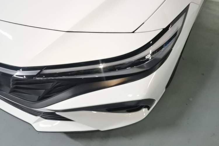 Used Hyundai Elantra 2023 1.5L CVT LUX Prestige Edition Left Front Headlight