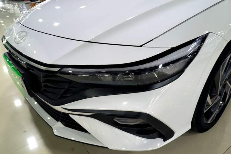 Used Hyundai Elantra 2023 1.5L CVT GLX Elite Edition Left Front Headlight