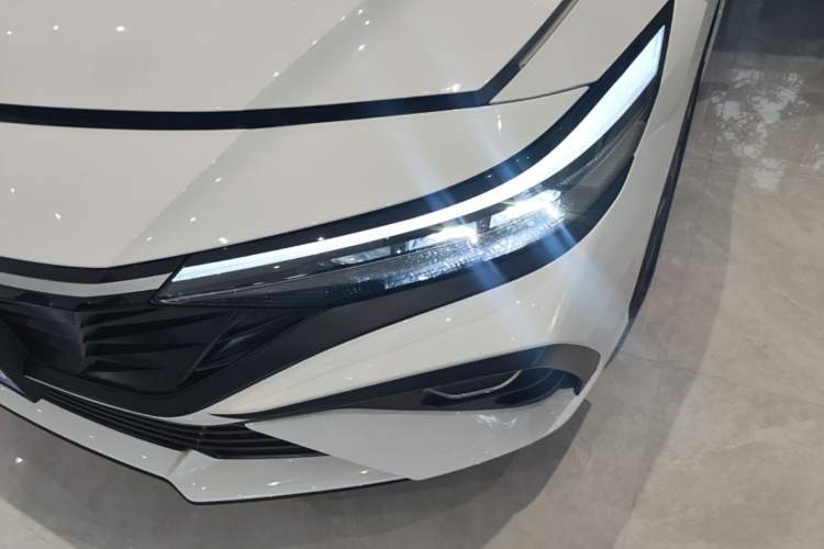 Used Hyundai Elantra 2023 1.5L CVT GLX Elite Edition Left Front Headlight