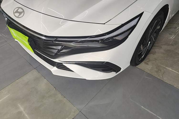 Used Hyundai Elantra 2023 1.5L CVT LUX Prestige Edition Left Front Headlight