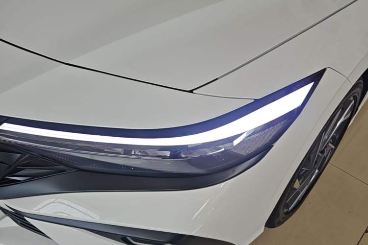 Used Hyundai Elantra 2023 1.5L CVT GLX Elite Edition Left Front Headlight