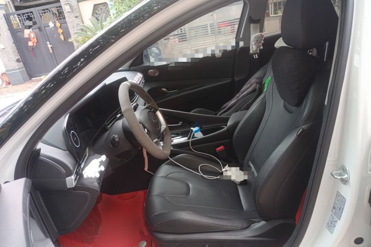 Used Hyundai Elantra 2023 1.5L CVT LUX Prestige Edition Left Front Seat