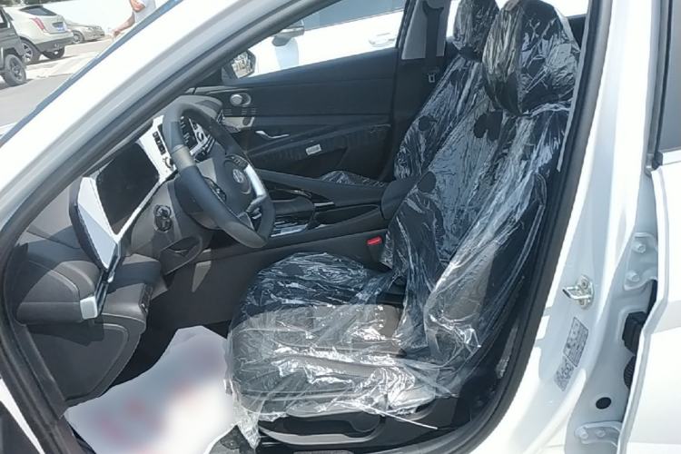 Used Hyundai Elantra 2023 1.5L CVT GLX Elite Edition Left Front Seat