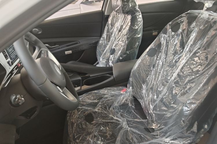 Used Hyundai Elantra 2023 1.5L CVT GLX Elite Edition Left Front Seat