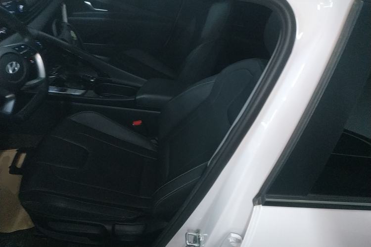 Used Hyundai Elantra 2023 1.5L CVT GLX Elite Edition Left Front Seat