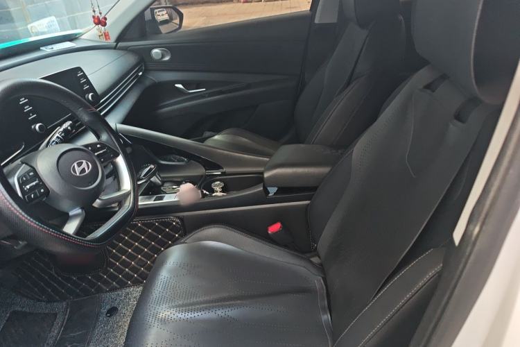 Used Hyundai Elantra 2023 1.5L CVT GLX Elite Edition Left Front Seat