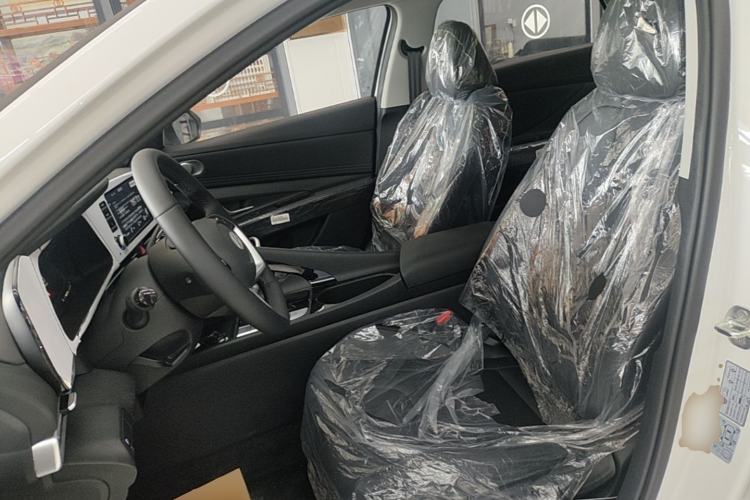 Used Hyundai Elantra 2023 1.5L CVT GLX Elite Edition Left Front Seat