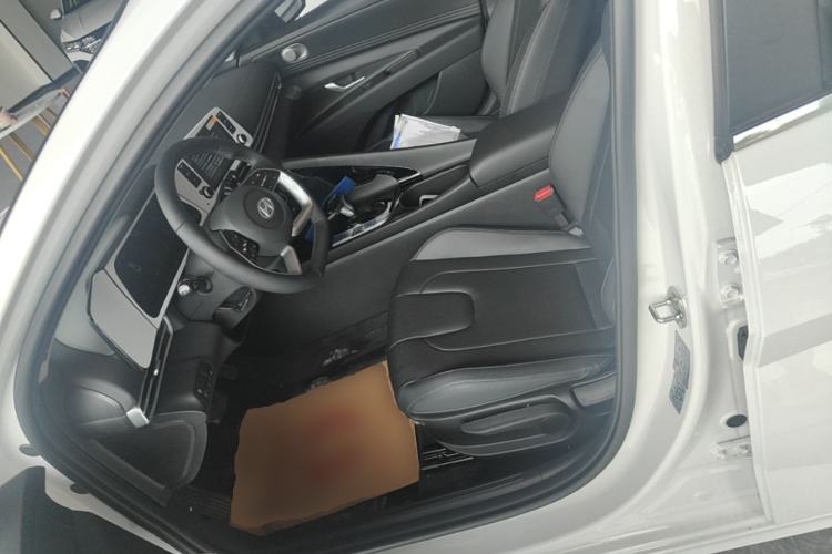 Used Hyundai Elantra 2023 1.5L CVT GLX Elite Edition Left Front Seat