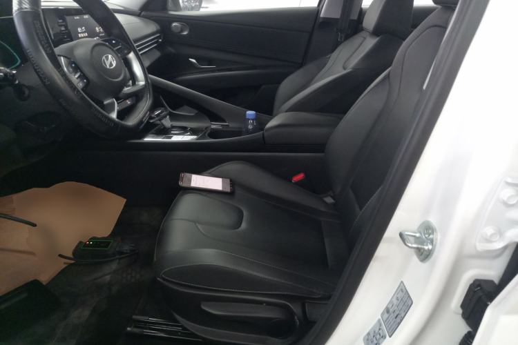 Used Hyundai Elantra 2023 1.5L CVT GLX Elite Edition Left Front Seat