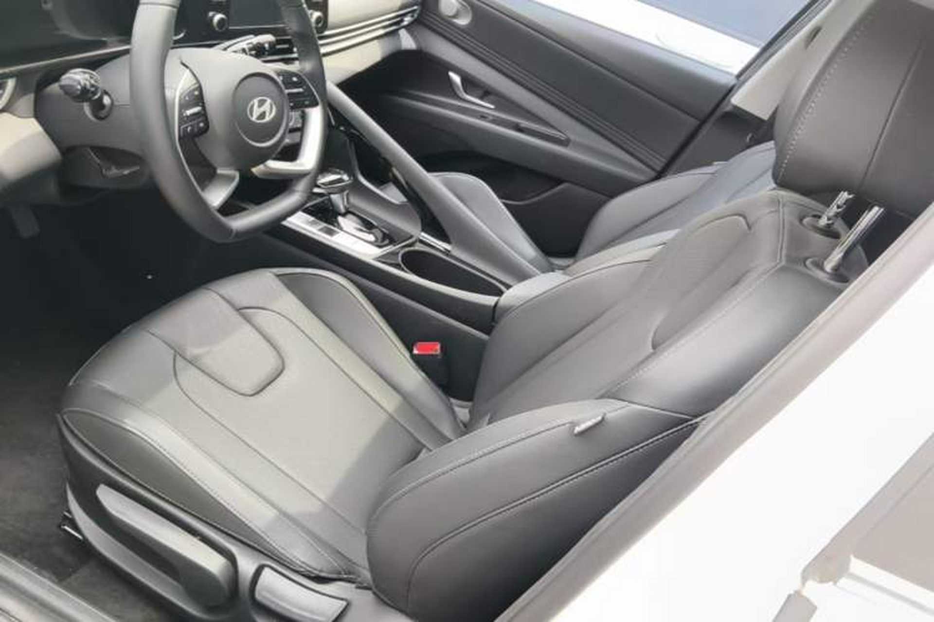 Used Hyundai Elantra 2023 1.5L CVT GLX Elite Edition Left Front Seat