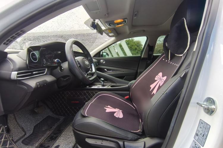 Used Hyundai Elantra 2023 1.5L CVT GLX Elite Edition Left Front Seat