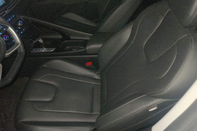 Used Hyundai Elantra 2023 1.5L CVT LUX Prestige Edition Left Front Seat