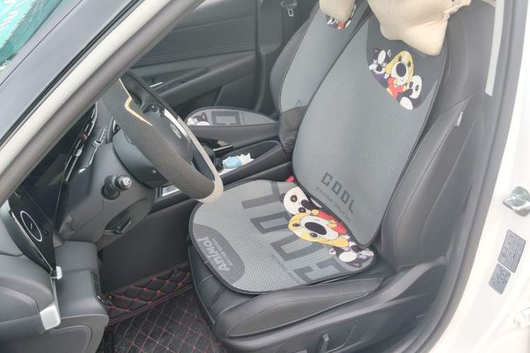 Used Hyundai Elantra 2023 1.5L CVT LUX Prestige Edition Left Front Seat