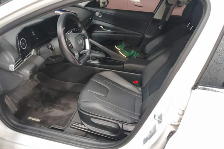 Used Hyundai Elantra 2023 1.5L CVT GLX Elite Edition Left Front Seat