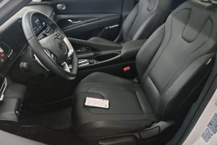 Used Hyundai Elantra 2023 1.5L CVT GLX Elite Edition Left Front Seat