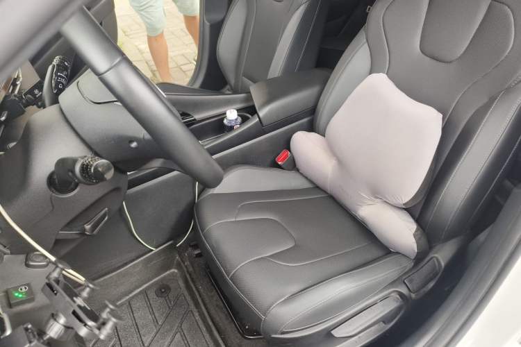 Used Hyundai Elantra 2023 1.5L CVT GLX Elite Edition Left Front Seat