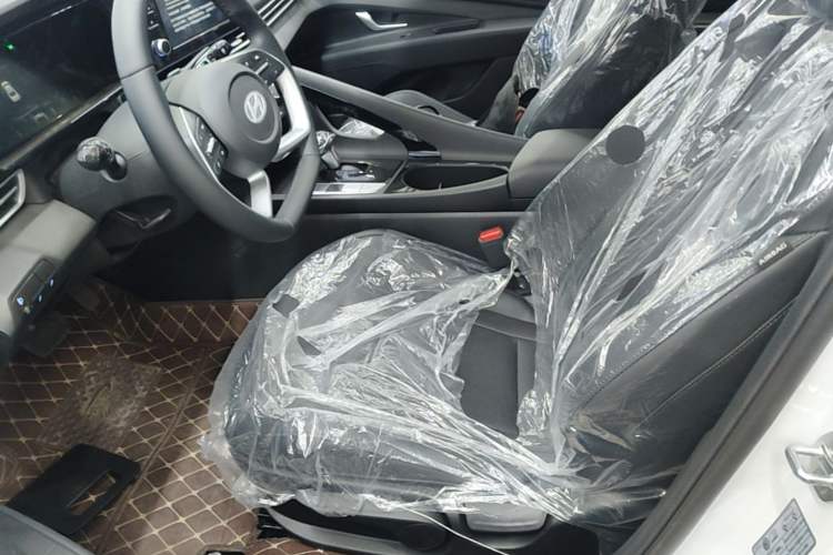 Used Hyundai Elantra 2023 1.5L CVT GLX Elite Edition Left Front Seat