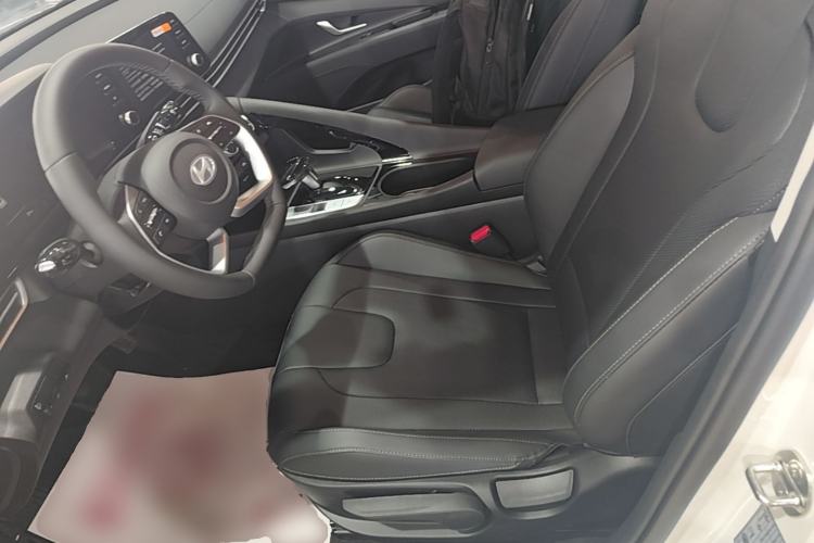 Used Hyundai Elantra 2023 1.5L CVT GLX Elite Edition Left Front Seat