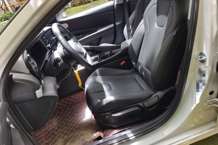 Used Hyundai Elantra 2023 1.5L CVT GLX Elite Edition Left Front Seat