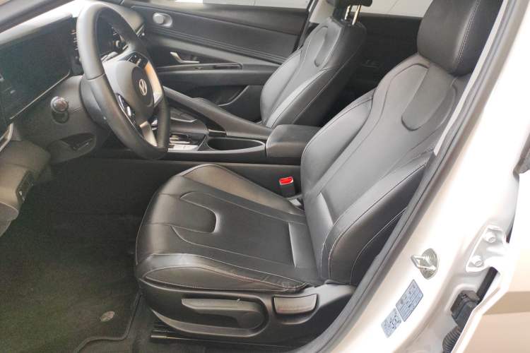 Used Hyundai Elantra 2023 1.5L CVT GLX Elite Edition Left Front Seat