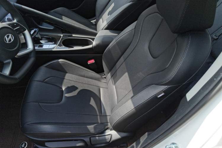 Used Hyundai Elantra 2023 1.5L CVT GLX Elite Edition Left Front Seat
