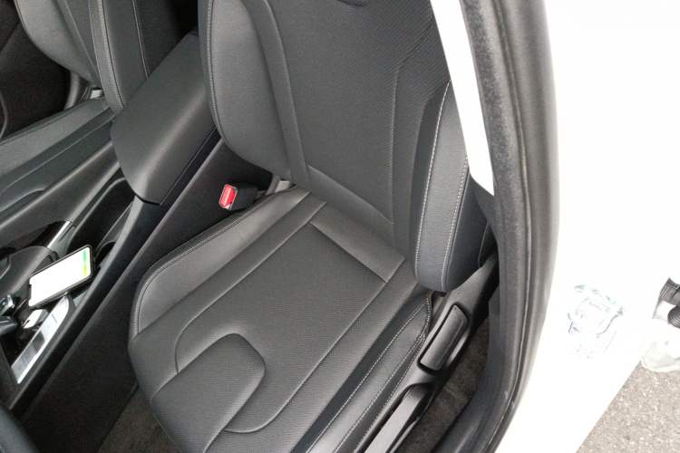 Used Hyundai Elantra 2023 1.5L CVT GLX Elite Edition Left Front Seat