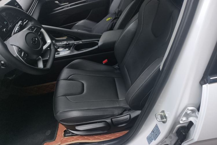 Used Hyundai Elantra 2023 1.5L CVT GLX Elite Edition Left Front Seat