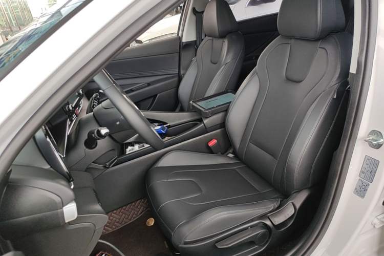 Used Hyundai Elantra 2023 1.5L CVT GLX Elite Edition Left Front Seat