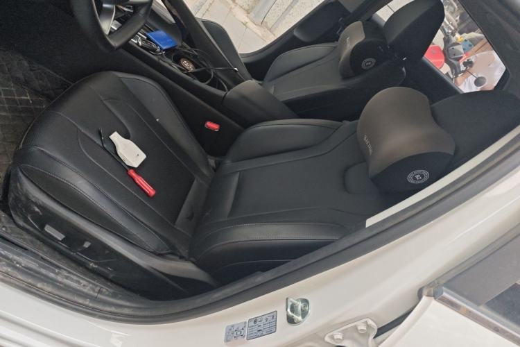 Used Hyundai Elantra 2023 1.5L CVT LUX Prestige Edition Left Front Seat