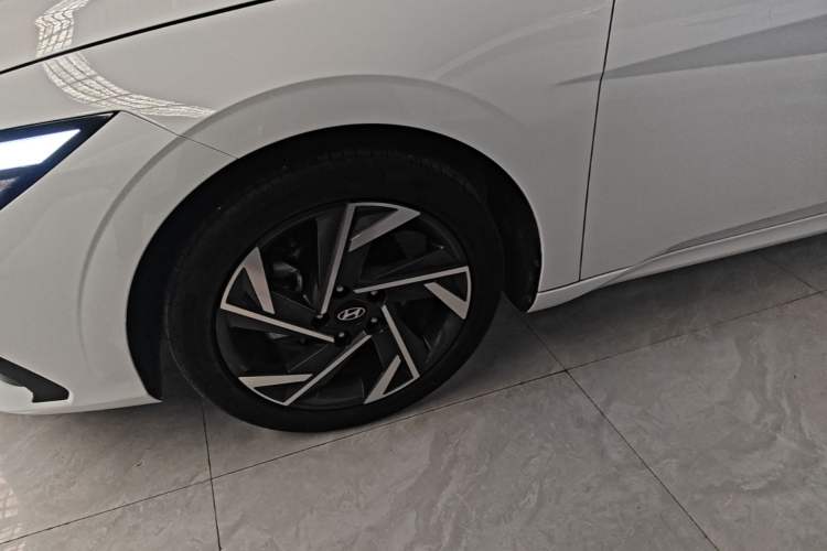 Used Hyundai Elantra 2023 1.5L CVT GLX Elite Edition Left Front Wheel Hub