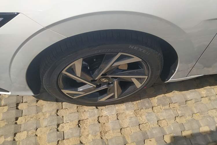 Used Hyundai Elantra 2023 1.5L CVT GLX Elite Edition Left Front Wheel Hub