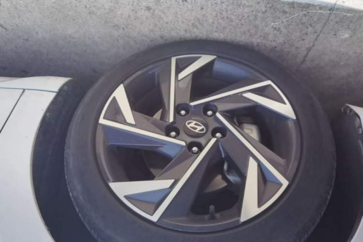 Used Hyundai Elantra 2023 1.5L CVT GLX Elite Edition Left Front Wheel Hub