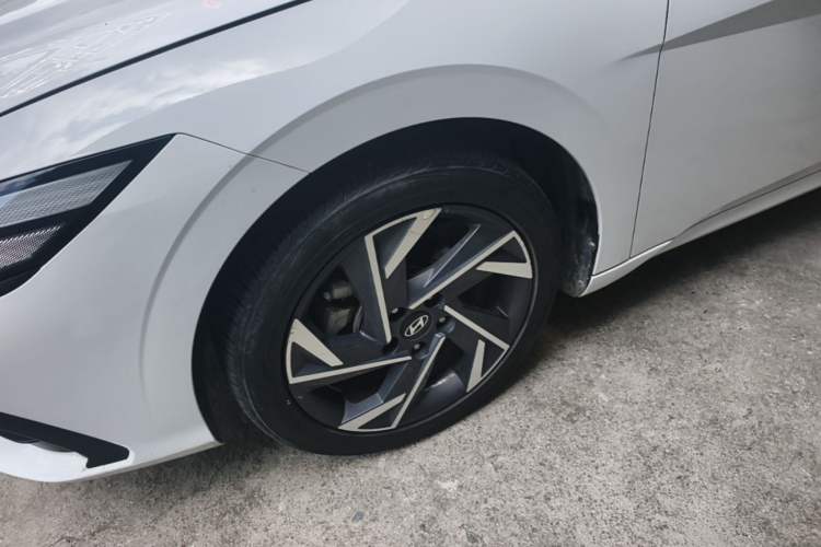 Used Hyundai Elantra 2023 1.5L CVT GLX Elite Edition Left Front Wheel Hub