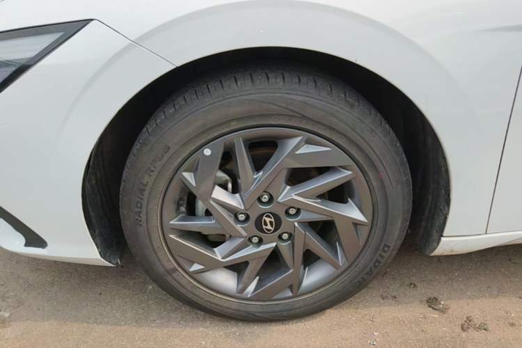 Used Hyundai Elantra 2023 1.5L CVT GLS Leading Edition Left Front Wheel Hub