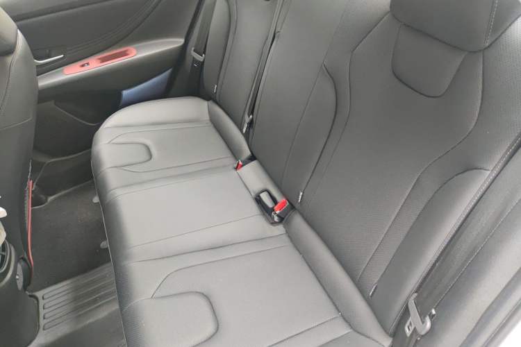 Used Hyundai Elantra 2023 1.5L CVT LUX Prestige Edition Left Rear Seat
