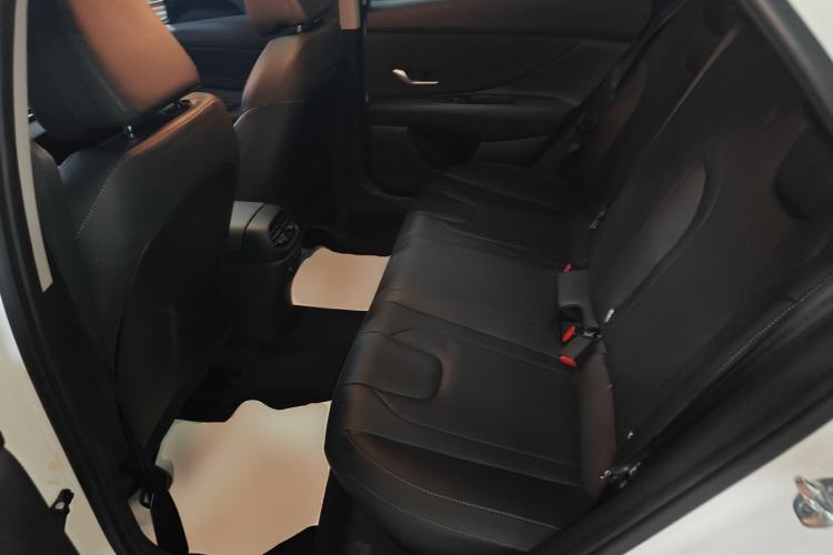 Used Hyundai Elantra 2023 1.5L CVT GLX Elite Edition Left Rear Seat
