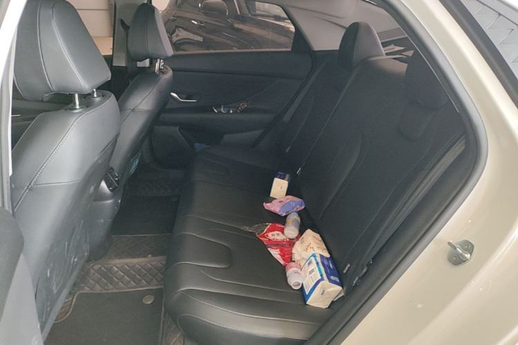 Used Hyundai Elantra 2023 1.5L CVT LUX Prestige Edition Left Rear Seat