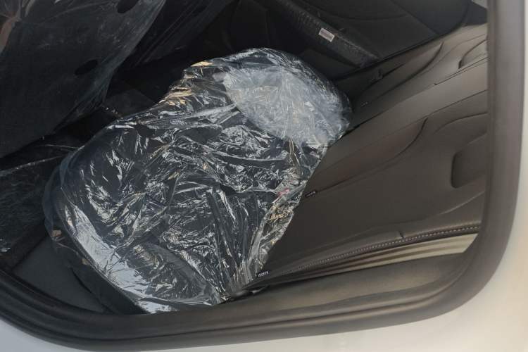 Used Hyundai Elantra 2023 1.5L CVT LUX Prestige Edition Left Rear Seat